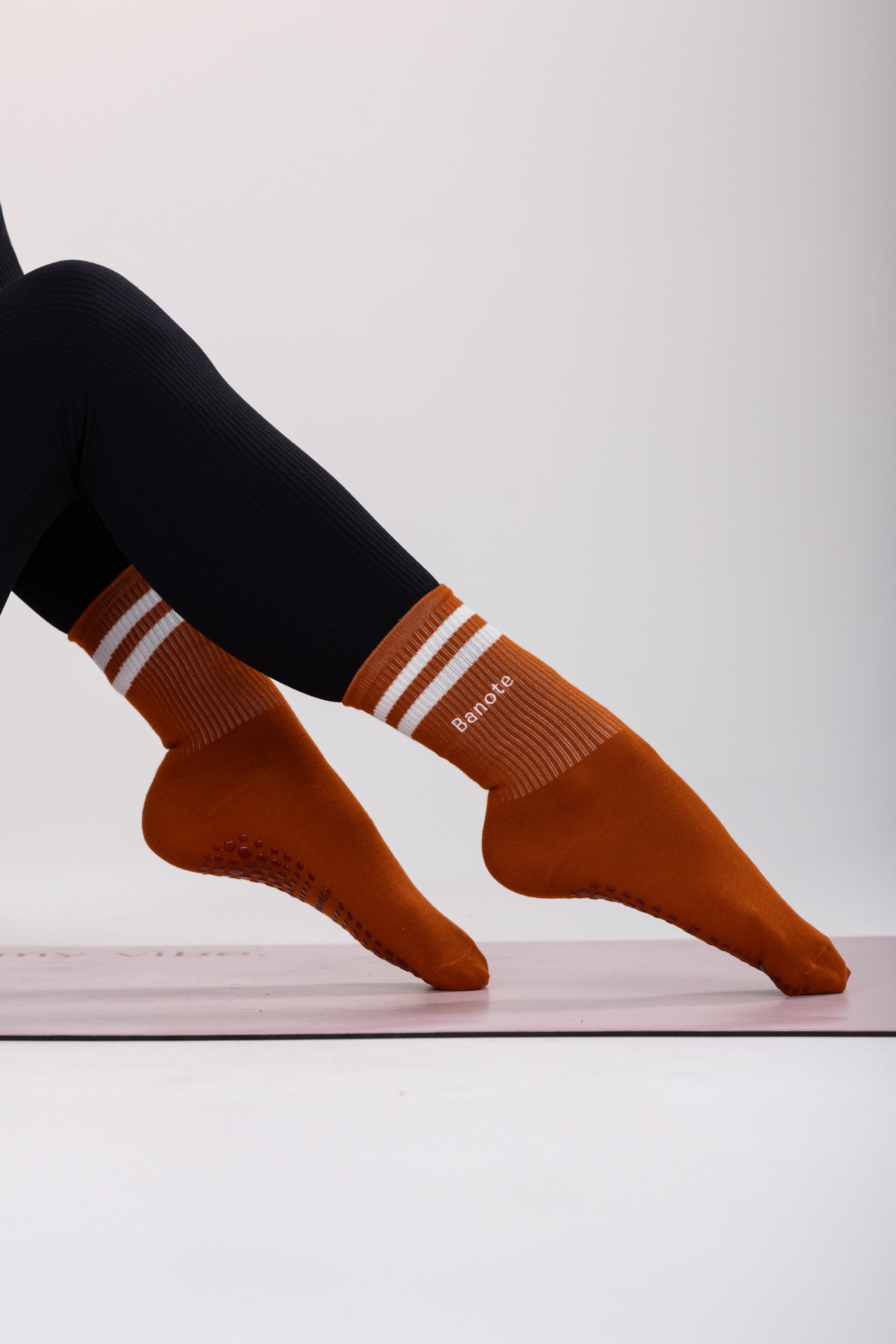 CHAUSSETTES PILATES TERRACOTTA